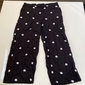 Polka dot cropped pants